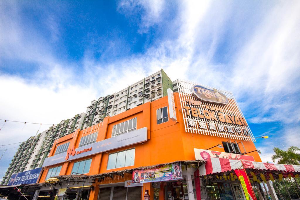 M Qube Hotel Sungai Dua Bukit Zewnętrze zdjęcie